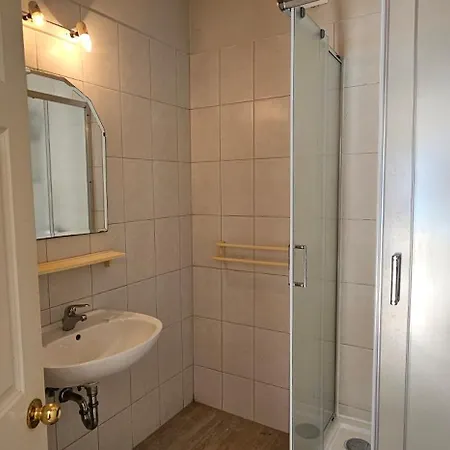 Front With Swimming Pool, Illyria 101 شقة