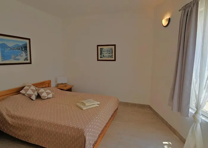 Apartment Front With Swimming Pool, Illyria 101